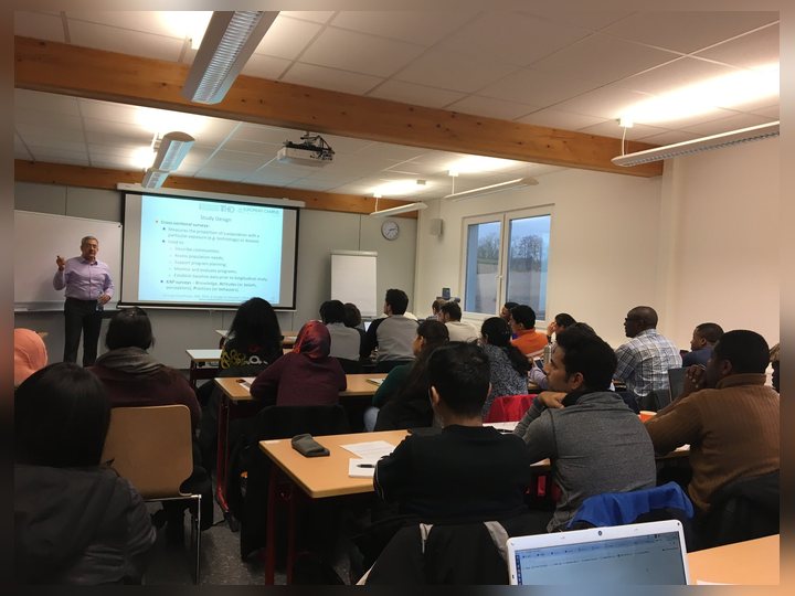 Prof. Georgi Chaltikyan at Colloquium