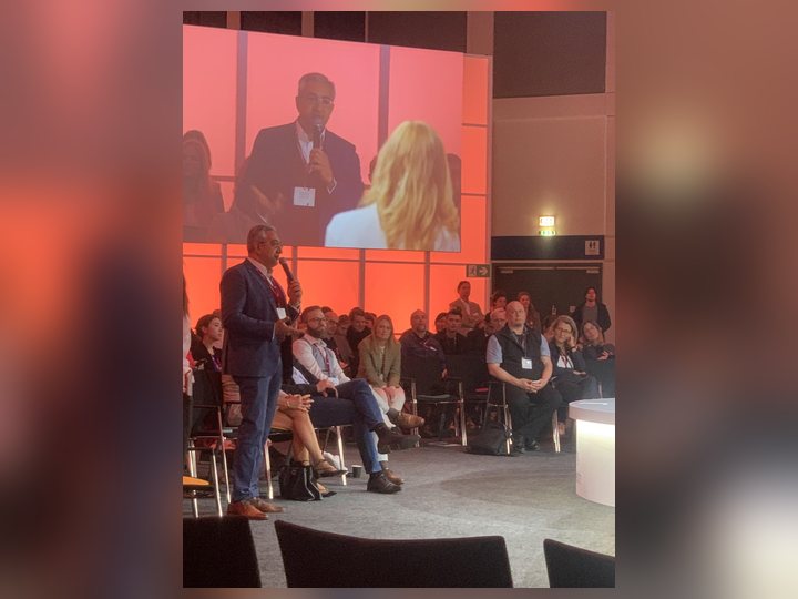 Prof. Georgi Chaltikyan speaking during an audience discussion at DMEA 2024