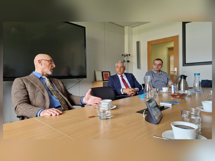 Prof. Georgi Chaltikyan participating with colleagues and attendees during International Interoperability Week
